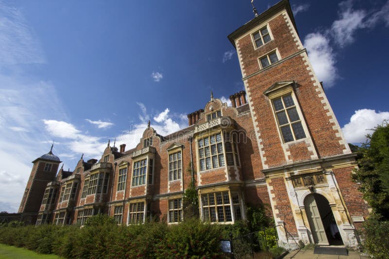 Ângulo largo do salão de Blickling foto de stock Ângulo largo do salão de Blickling foto de stock