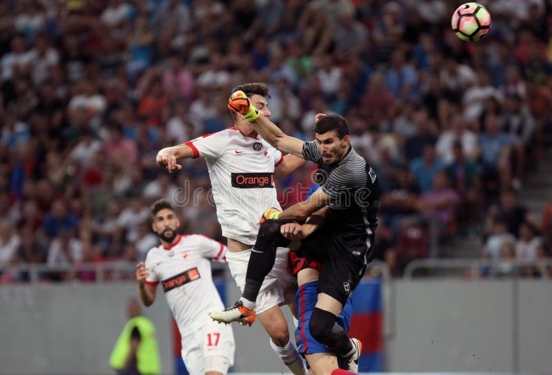 Download € « Dinamo Bucuresti De Romania’s Liga 1†« Steaua Bucuresti Du Football Photographie éditorial - Image du football, jour: 76080842