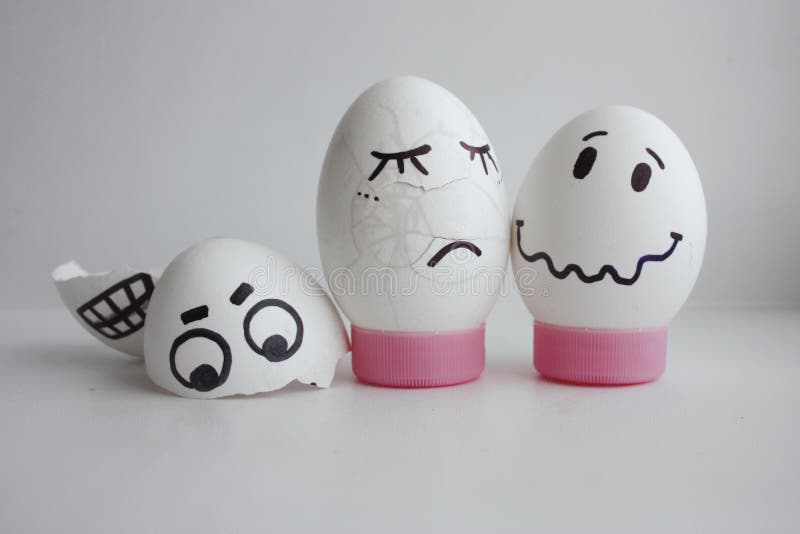 Ärgert nettes mit einem zerschmetterten Konzept des Gesichtes zwei lizenzfreies stockbild Ärgert nettes mit einem zerschmetterten Konzept des Gesichtes zwei lizenzfreies stockbild
