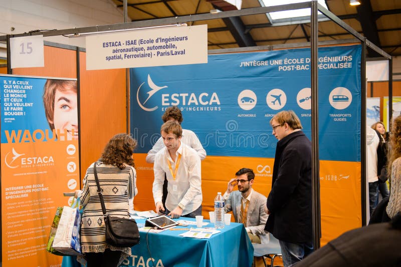 Éducation juste pour choisir l'avancement professionnel et la consultation professionnelle photos stock Éducation juste pour choisir l'avancement professionnel et la consultation professionnelle photos stock