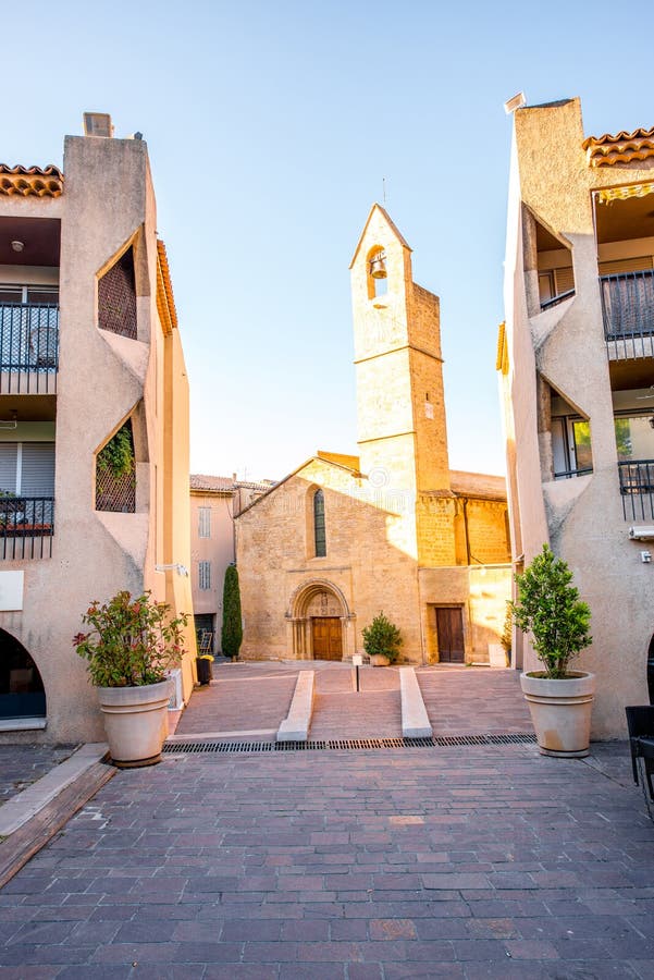 Église dans Salon de Provence images stock Église dans Salon de Provence images stock