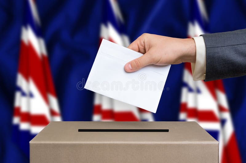 Élection au Royaume-Uni - votant à l'urne image stock Élection au Royaume-Uni - votant à l'urne image stock