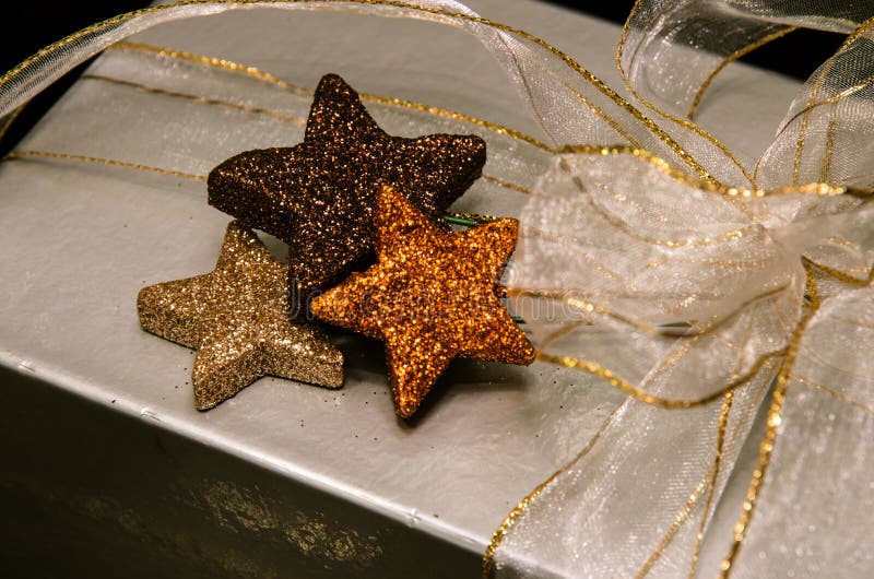 Étoiles et décoration de ruban images stock Étoiles et décoration de ruban images stock