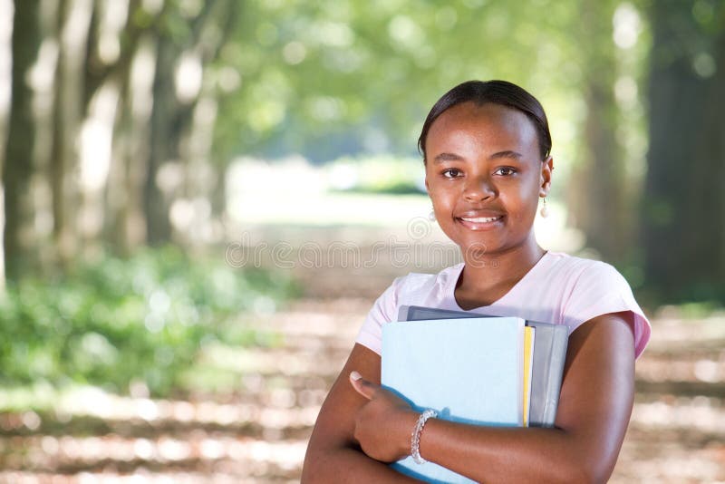 Étudiant universitaire d'Afro-américain photo stock Étudiant universitaire d'Afro-américain photo stock