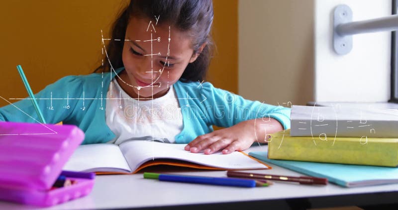 Étudiante écrivant un carnet à la table montrant des icônes de crayon animées et un tableau flottant de l'éducation clips vidéos