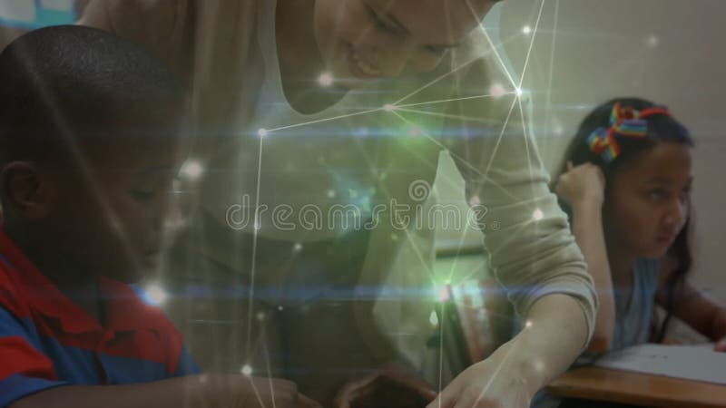 Étudier dans les enfants de l'école avec les connexions réseau des enseignants et l'animation de traitement des données banque de vidéos
