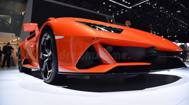 Γενεύη, Ελβετία - 5 Μαρτίου 2019: Αυτοκίνητο Huracan EVO Lamborghini που επιδεικνύεται στη διεθνή έκθεση αυτοκινήτου της 89ης Γεν στοκ φωτογραφία με δικαίωμα ελεύθερης χρήσης Γενεύη, Ελβετία - 5 Μαρτίου 2019: Αυτοκίνητο Huracan EVO Lamborghini που επιδεικνύεται στη διεθνή έκθεση αυτοκινήτου της 89ης Γεν στοκ φωτογραφία με δικαίωμα ελεύθερης χρήσης