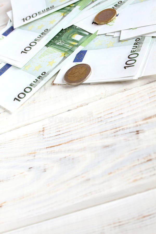 Ευρο- λογαριασμοί και νομίσματα χρημάτων στοκ φωτογραφίες με δικαίωμα ελεύθερης χρήσης Ευρο- λογαριασμοί και νομίσματα χρημάτων στοκ φωτογραφίες με δικαίωμα ελεύθερης χρήσης