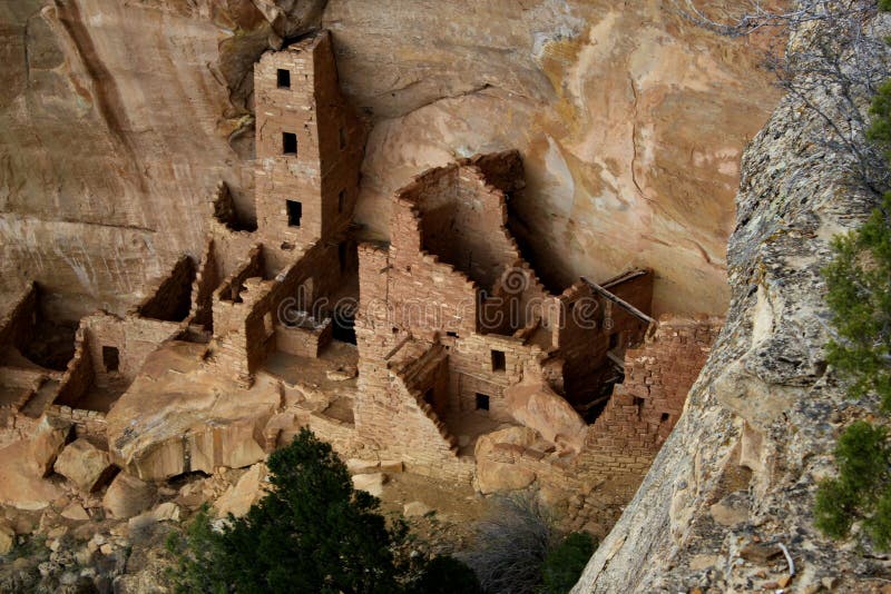 Κατοικίες απότομων βράχων στα εθνικά πάρκα Mesa Verde/Κολοράντο το /USA στοκ εικόνες με δικαίωμα ελεύθερης χρήσης Κατοικίες απότομων βράχων στα εθνικά πάρκα Mesa Verde/Κολοράντο το /USA στοκ εικόνες με δικαίωμα ελεύθερης χρήσης