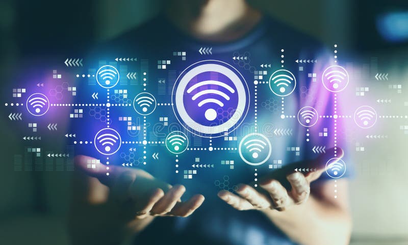 Έννοια WiFi με το νεαρό άνδρα στοκ φωτογραφίες με δικαίωμα ελεύθερης χρήσης
