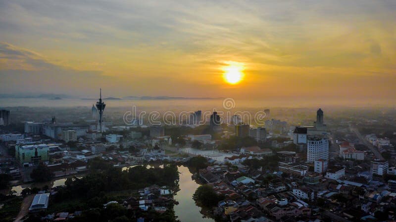 Красивый воздушный ландшафт Alor Setar Малайзии Самая известная башня Alor Setar в Малайзии стоковое изображение rf Красивый воздушный ландшафт Alor Setar Малайзии Самая известная башня Alor Setar в Малайзии стоковое изображение rf