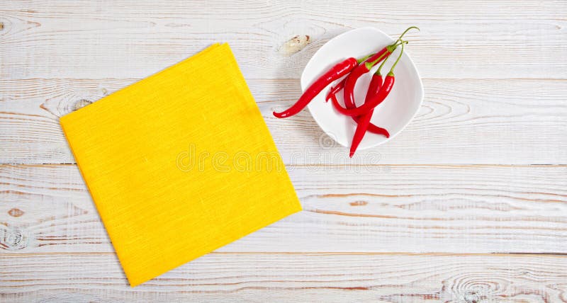 Предпосылка накаленного докрасна металла года сбора винограда corns перца chili кулинарная - взгляд сверху стоковое фото Предпосылка накаленного докрасна металла года сбора винограда corns перца chili кулинарная - взгляд сверху стоковое фото