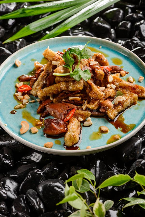 Салат из курицы с баклажаном стоковые фото Салат из курицы с баклажаном стоковые фото