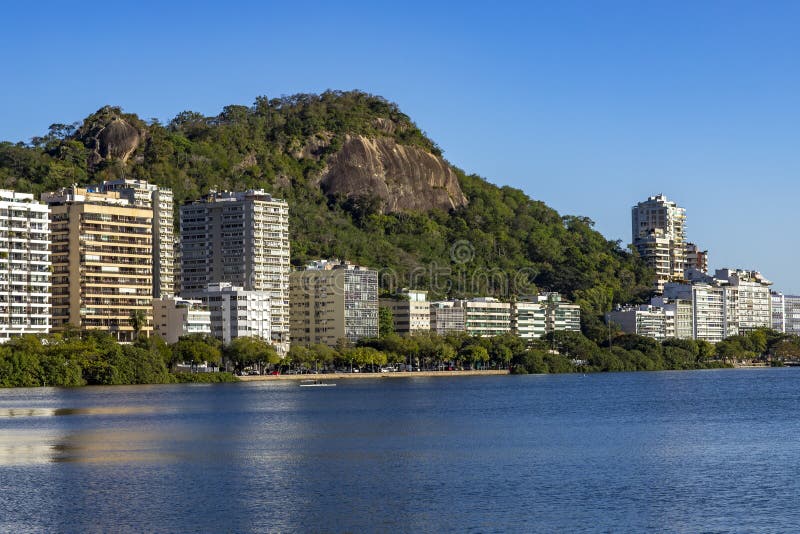 Чудесный город Чудесные места в мире Лагуна и район Ipanema в Рио-де-Жанейро, Бразилии стоковые изображения rf Чудесный город Чудесные места в мире Лагуна и район Ipanema в Рио-де-Жанейро, Бразилии стоковые изображения rf