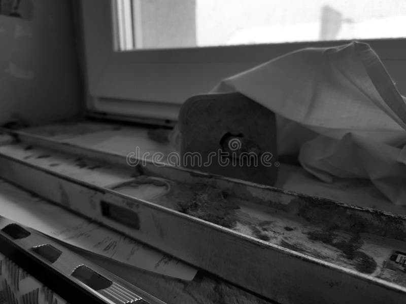 Ремонт - здание с инструментами и молотком, зубилом, уровнем здания стоковое изображение rf Ремонт - здание с инструментами и молотком, зубилом, уровнем здания стоковое изображение rf