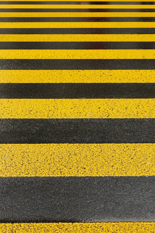 Żółty drogowy ocechowanie