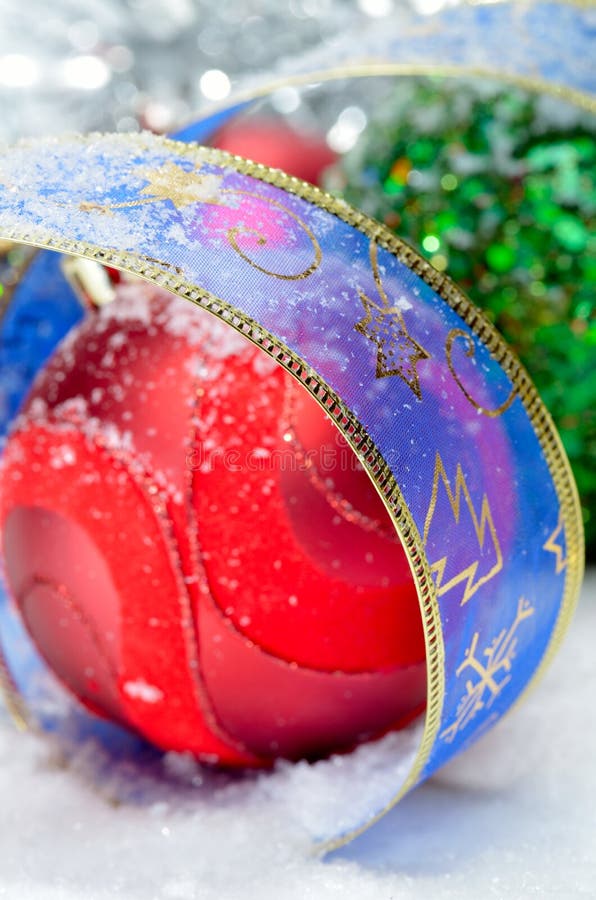 Ökologische, hölzerne Weihnachtsdekorationen stockfotografie Ökologische, hölzerne Weihnachtsdekorationen stockfotografie