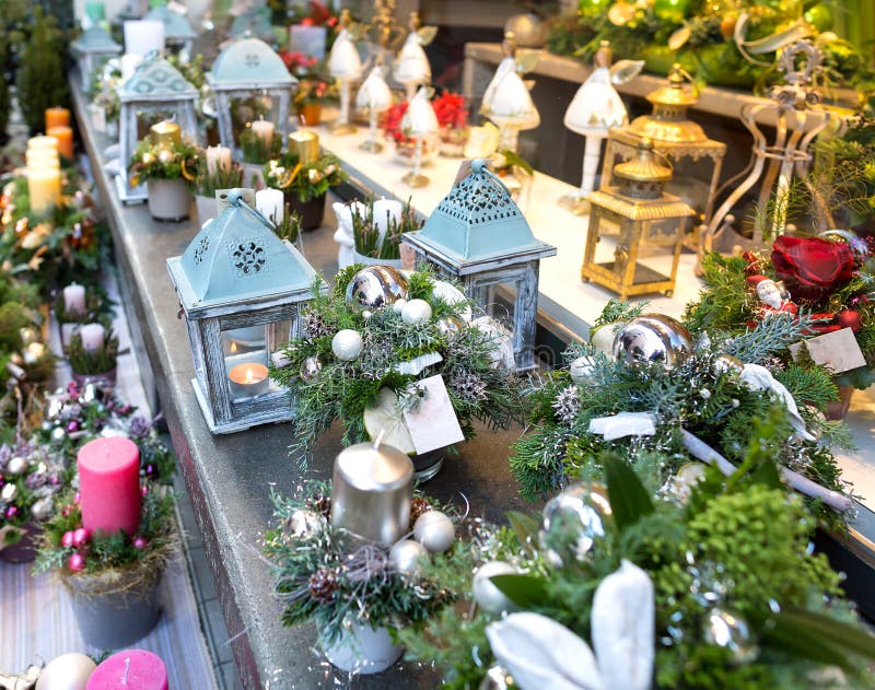 Ökologische, hölzerne Weihnachtsdekorationen stockfotos Ökologische, hölzerne Weihnachtsdekorationen stockfotos
