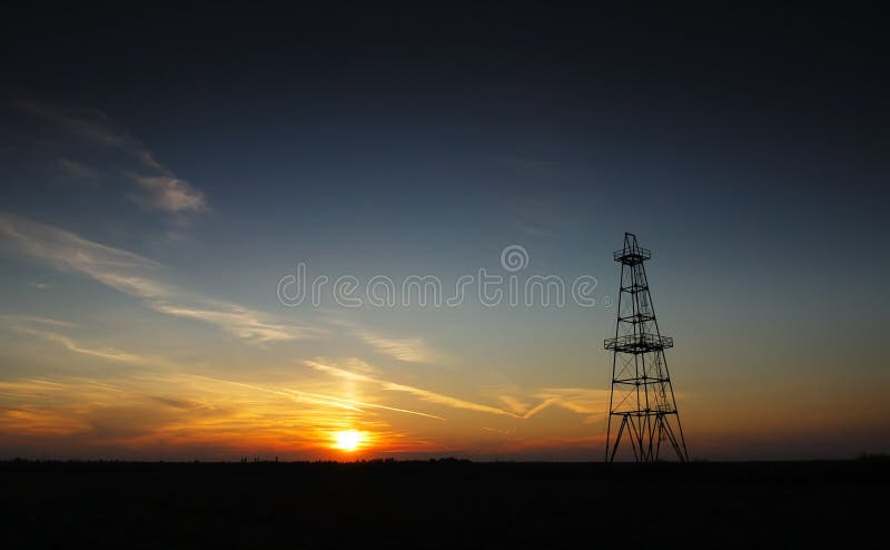 Övergiven oljebrunn royaltyfri foto