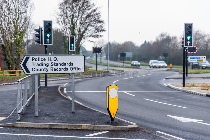 Überwachen Sie Hauptquartiere, Handelsstandards polizeilich und Grafschafts-Aufzeichnungs-Büro unterzeichnen vorbei BRITISCHE Aut lizenzfreie stockbilder Überwachen Sie Hauptquartiere, Handelsstandards polizeilich und Grafschafts-Aufzeichnungs-Büro unterzeichnen vorbei BRITISCHE Aut lizenzfreie stockbilder
