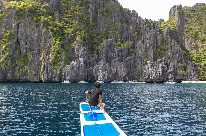 Łodzie na plaży El Nido, Filipiny obrazy royalty free Łodzie na plaży El Nido, Filipiny obrazy royalty free