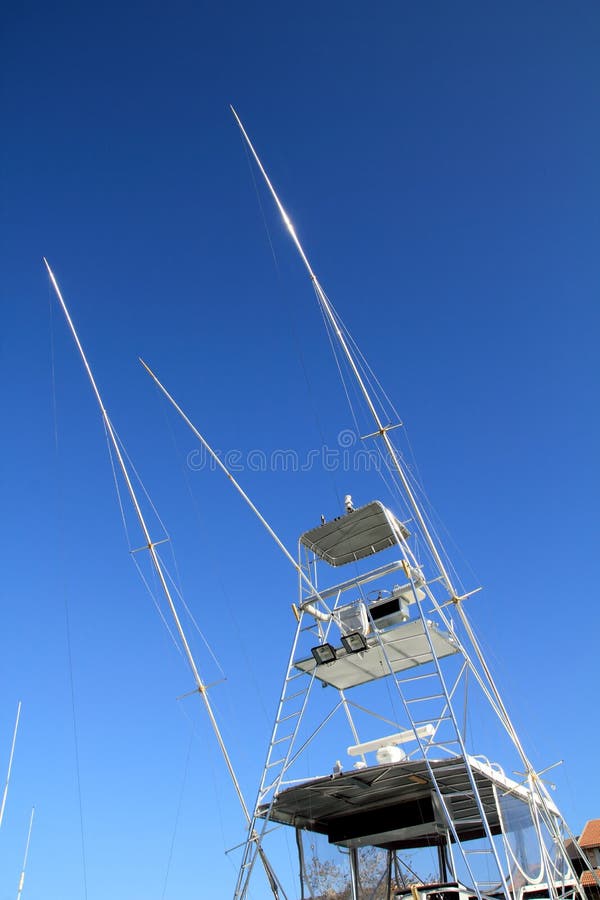 łódkowatego mosta fisher komarnicy flybridge wysoki wierza tuńczyk zdjęcie stock