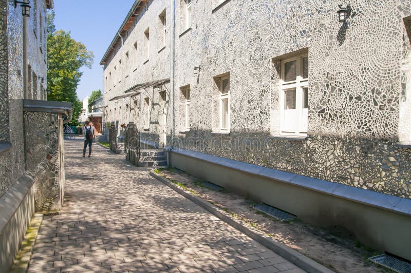 Łódzki, Polska, Lipiec 2018 Pasaz rozy Rosa przejście robić Joanna Rajkowska, zdjęcie stock Łódzki, Polska, Lipiec 2018 Pasaz rozy Rosa przejście robić Joanna Rajkowska, zdjęcie stock