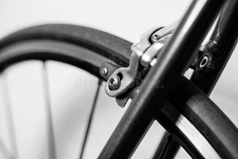 Ścigać się sporta chromu hamulca rowerowego caliper zdjęcie stock Ścigać się sporta chromu hamulca rowerowego caliper zdjęcie stock