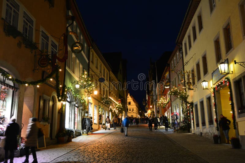 Średniowieczny Rothenburg ob dera Tauber, Niemcy, przy bożymi narodzeniami obraz royalty free Średniowieczny Rothenburg ob dera Tauber, Niemcy, przy bożymi narodzeniami obraz royalty free