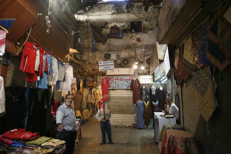 ŚRODKOWY WSCHÓD SYRIA DAMASKUS miasteczka SOUQ STARY rynek zdjęcie stock ŚRODKOWY WSCHÓD SYRIA DAMASKUS miasteczka SOUQ STARY rynek zdjęcie stock