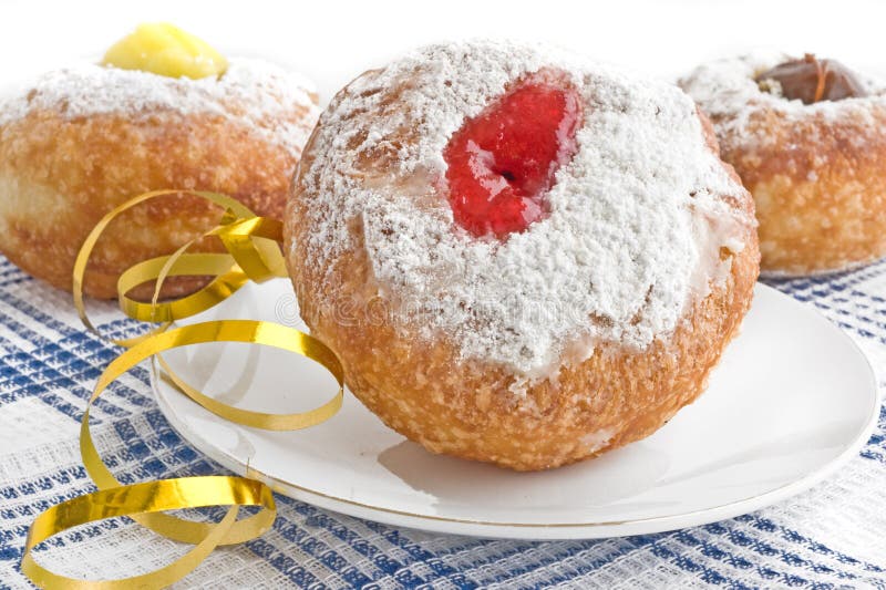 świętuje pączek Hanukkah zdjęcia stock świętuje pączek Hanukkah zdjęcia stock