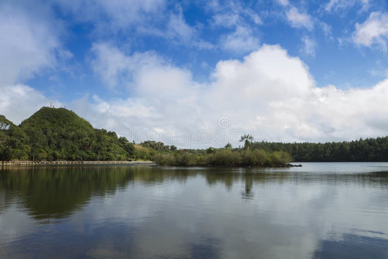 Święty jeziorny Uroczysty Bassin Mauritius zdjęcia stock Święty jeziorny Uroczysty Bassin Mauritius zdjęcia stock