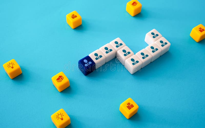 șeful întreprinderii care caută finanțare și informații. liderul echipei găsește bani și idei creative pentru munca productivă. co royalty free stock photo