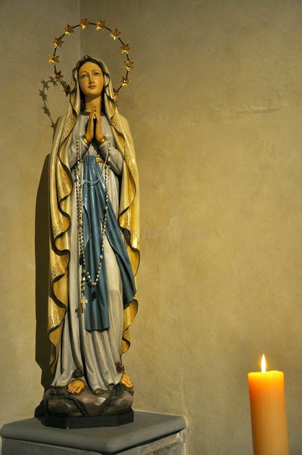 άγαλμα Virgin Mary στοκ εικόνα με δικαίωμα ελεύθερης χρήσης άγαλμα Virgin Mary στοκ εικόνα με δικαίωμα ελεύθερης χρήσης