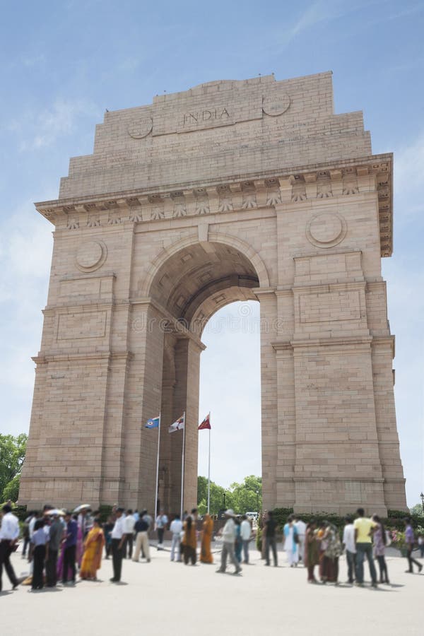 άνθρωποι στην ινδική πύλη rajpath new delhi στοκ εικόνα