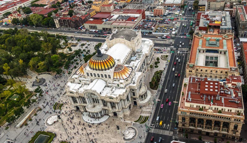 Άποψη άνωθεν Palacio de Bellas Artes του παλατιού Καλών Τεχνών - Πόλη του Μεξικού, Μεξικό στοκ φωτογραφία Άποψη άνωθεν Palacio de Bellas Artes του παλατιού Καλών Τεχνών - Πόλη του Μεξικού, Μεξικό στοκ φωτογραφία