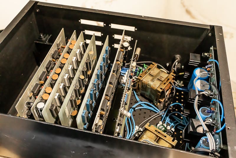 Άποψη μέσα σε παλαιό Z80 Ν ? Υπολογιστής στοκ εικόνα με δικαίωμα ελεύθερης χρήσης Άποψη μέσα σε παλαιό Z80 Ν ? Υπολογιστής στοκ εικόνα με δικαίωμα ελεύθερης χρήσης