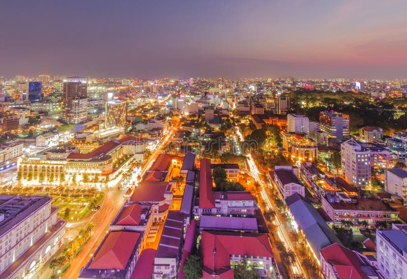 Άποψη πόλεων του Ho Chi Minh από την κορυφή της οικοδόμησης στοκ φωτογραφίες Άποψη πόλεων του Ho Chi Minh από την κορυφή της οικοδόμησης στοκ φωτογραφίες