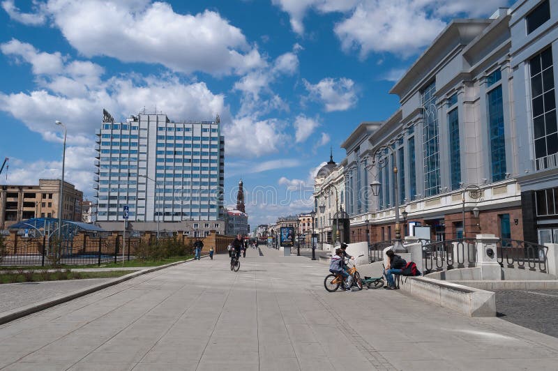 Άποψη της οδού Kremlyovskaya. Kazan. Ρωσία στοκ εικόνα με δικαίωμα ελεύθερης χρήσης Άποψη της οδού Kremlyovskaya. Kazan. Ρωσία στοκ εικόνα με δικαίωμα ελεύθερης χρήσης