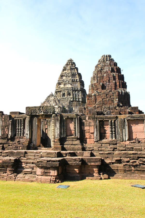 Άποψη του ιστορικού Prasat Hin Phimai Castle στοκ εικόνες με δικαίωμα ελεύθερης χρήσης Άποψη του ιστορικού Prasat Hin Phimai Castle στοκ εικόνες με δικαίωμα ελεύθερης χρήσης