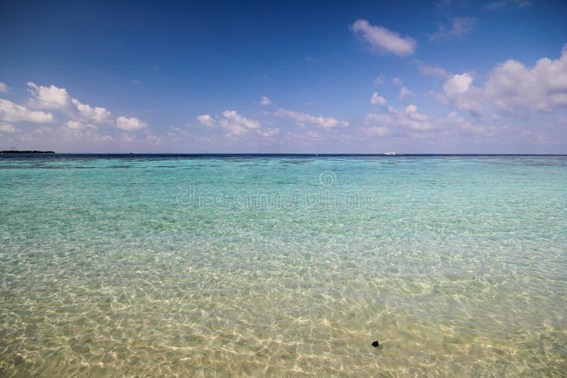 Download Άποψη του νησιού Vilamendhoo στον Ινδικό Ωκεανό Μαλδίβες Στοκ Εικόνες - εικόνα από έλξη, φύση: 62708506