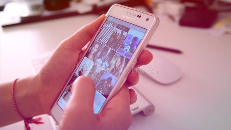 Έλεγχος Instagram σε ένα Smartphone