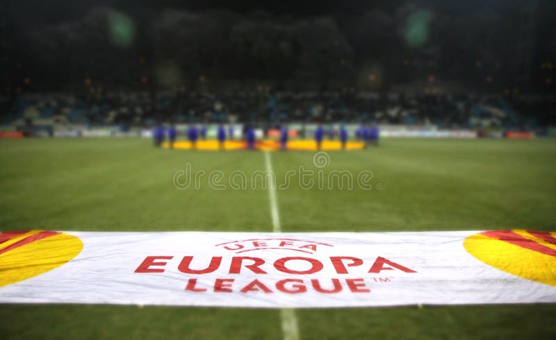 Έμβλημα ένωσης UEFA Ευρώπη στο πεδίο στοκ φωτογραφίες