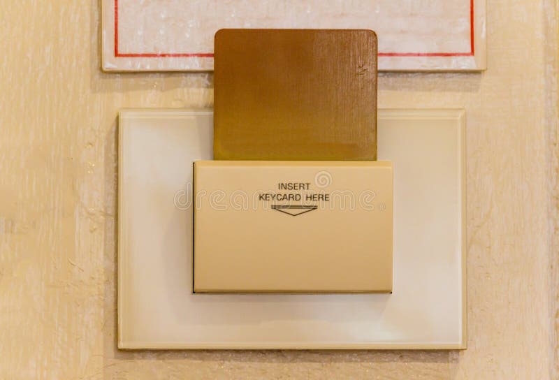 Ένθετο Keycard στο διακόπτη δύναμης για τον έλεγχο του ηλεκτρικού στο θόριο στοκ εικόνες με δικαίωμα ελεύθερης χρήσης Ένθετο Keycard στο διακόπτη δύναμης για τον έλεγχο του ηλεκτρικού στο θόριο στοκ εικόνες με δικαίωμα ελεύθερης χρήσης