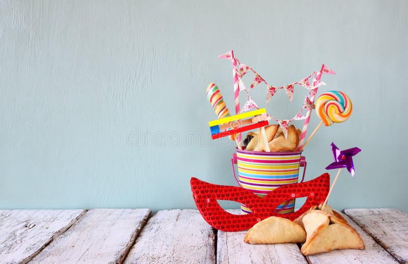 Έννοια εορτασμού Purim (εβραϊκές διακοπές καρναβαλιού) Εκλεκτική εστίαση στοκ εικόνα με δικαίωμα ελεύθερης χρήσης