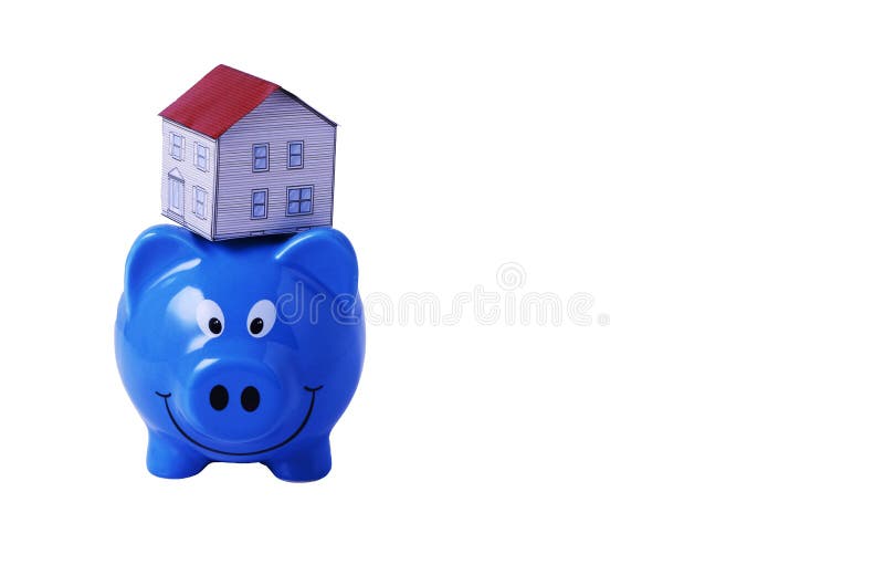 Έννοια σχεδίων αποταμίευσης με την τράπεζα Piggy και το έγγραφο σπιτιών επάνω ανωτέρω στοκ εικόνες Έννοια σχεδίων αποταμίευσης με την τράπεζα Piggy και το έγγραφο σπιτιών επάνω ανωτέρω στοκ εικόνες