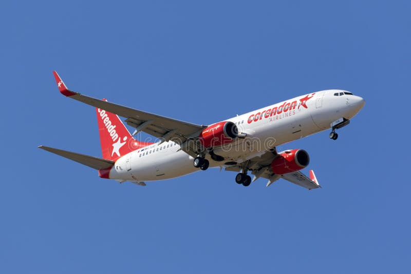 Αερογραμμές 737 Corendon σε μακροχρόνια τελικά στοκ φωτογραφίες Αερογραμμές 737 Corendon σε μακροχρόνια τελικά στοκ φωτογραφίες