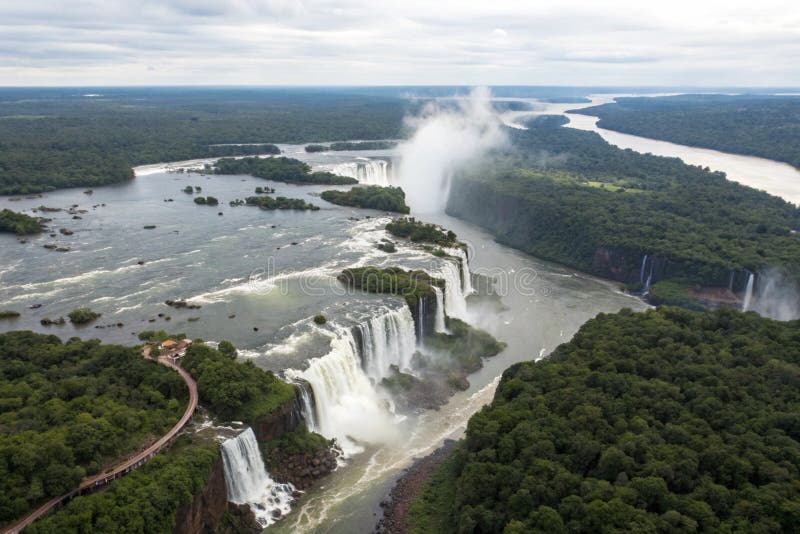 Αεροφωτογραφία του Iguazu Fall διανυσματική απεικόνιση