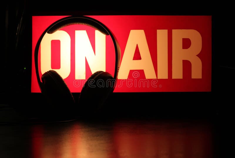 ακουστικά αέρα podcast στοκ φωτογραφίες ακουστικά αέρα podcast στοκ φωτογραφίες