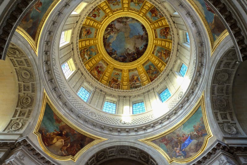 Ανώτατο όριο του Invalides στο Παρίσι, Γαλλία στοκ εικόνες με δικαίωμα ελεύθερης χρήσης Ανώτατο όριο του Invalides στο Παρίσι, Γαλλία στοκ εικόνες με δικαίωμα ελεύθερης χρήσης